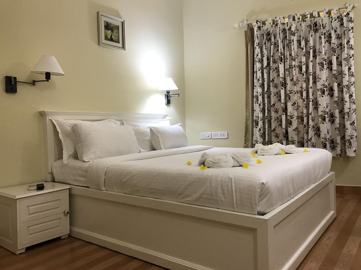 Daffodils Spice Court Hotel Kochi Buitenkant foto